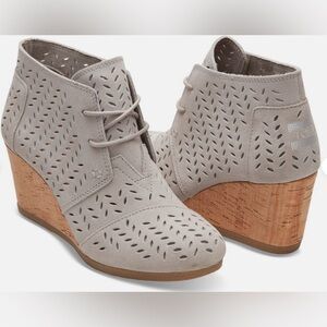 TOMS DESERT WEDGE Sz 5